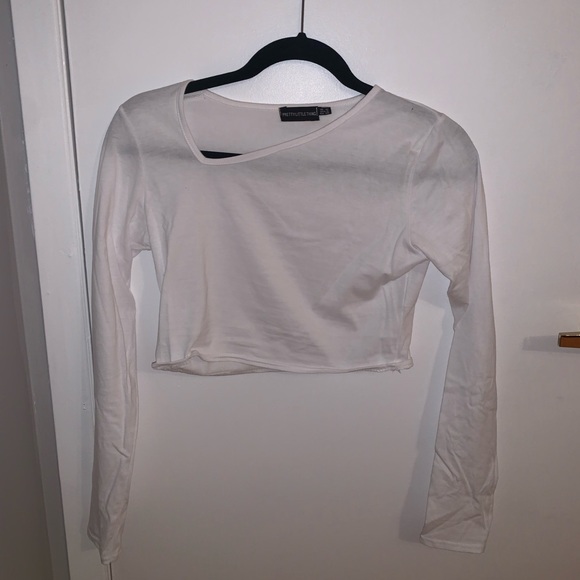 PrettyLittleThing Tops - [6]👚NWOT - PRETTY LITTLE THING white crop top